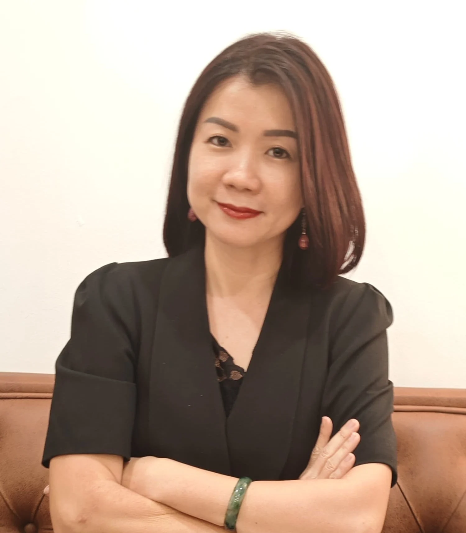 dr.eva profile 2025 cropped.webp