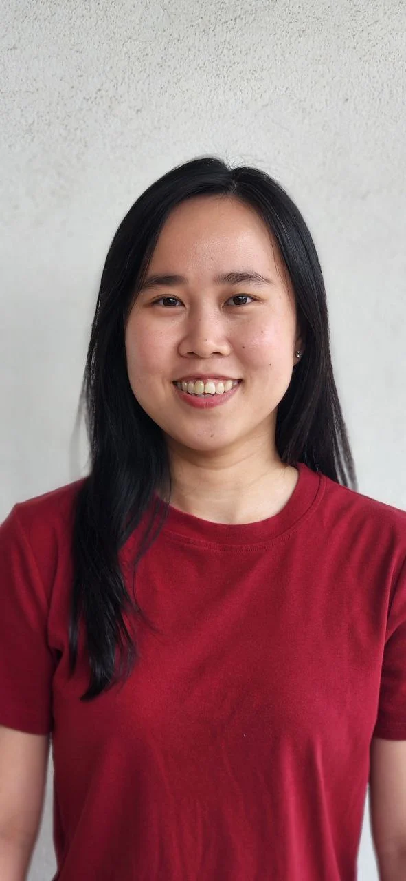 photo 6147957913285233700 y.webp